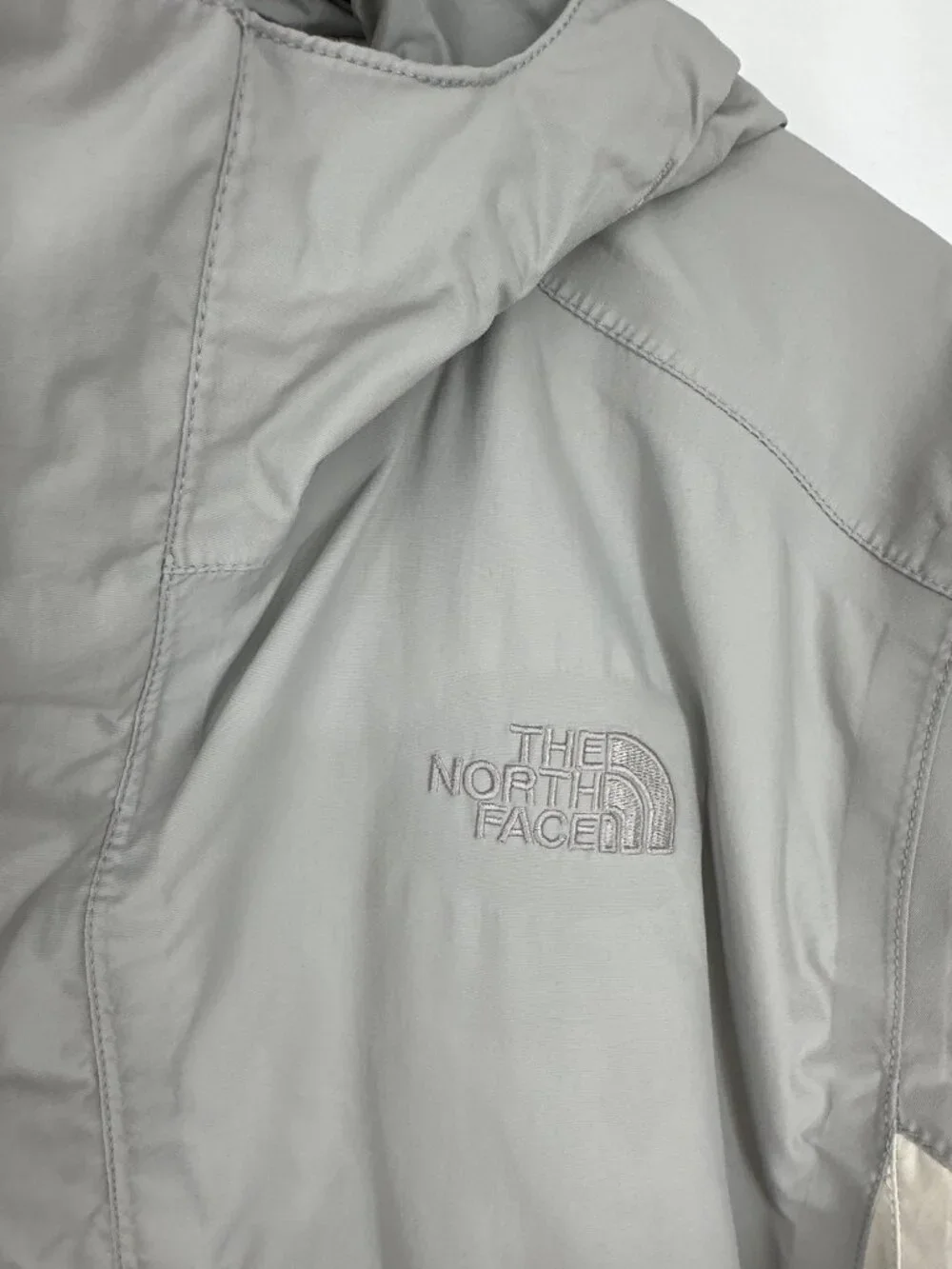 The North Face Mens Gray & White Lightweight Hooded Jacket Size L